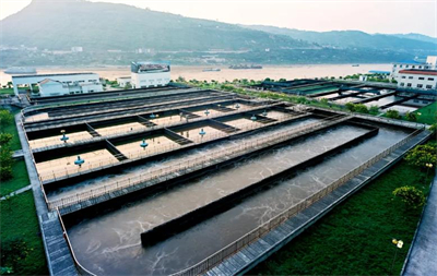 土壤荒漠化和水土流失主要成因和危害？